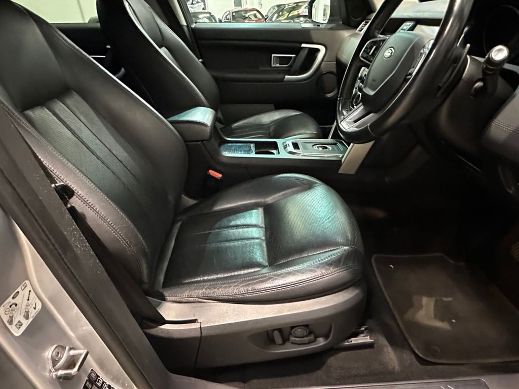 USED 2016 16 LAND ROVER DISCOVERY SPORT 2.0 TD4 HSE Black SUV 5dr Diesel Auto 4WD Euro 6 (s/s) (180 ps) 7 SEATS-5 SERVICE VISITS
