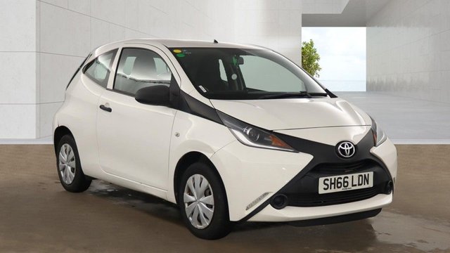 View our Toyota Aygo 1.0 VVT-i x Hatchback 3dr Petrol Manual Euro 5 Euro 5 (68 ps)