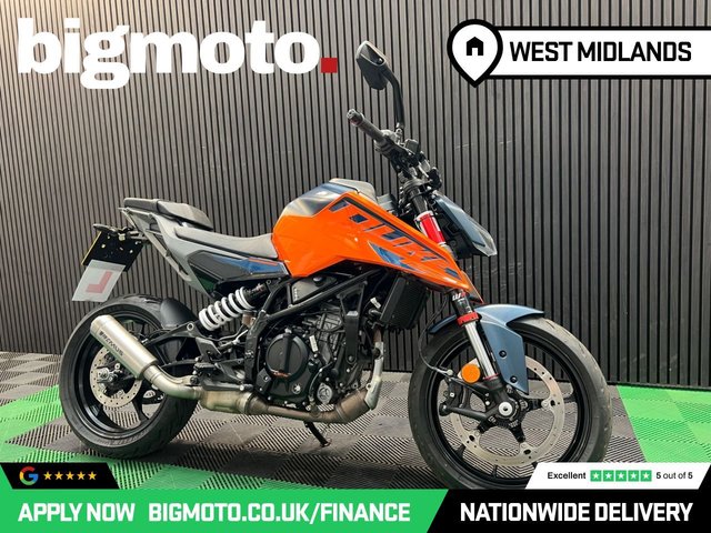 View our KTM 125 DUKE