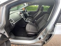 USED 2013 62 VAUXHALL ASTRA 1.6 16V SRi Sports Tourer 5dr Petrol Manual Euro 5 (115 ps) 80268 miles