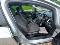 USED 2013 62 VAUXHALL ASTRA 1.6 16V SRi Sports Tourer 5dr Petrol Manual Euro 5 (115 ps) 80268 miles