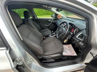 USED 2013 62 VAUXHALL ASTRA 1.6 16V SRi Sports Tourer 5dr Petrol Manual Euro 5 (115 ps) 80268 miles