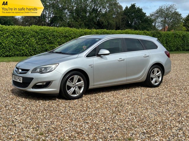 View our Vauxhall Astra 1.6 16V SRi Sports Tourer 5dr Petrol Manual Euro 5 (115 ps)