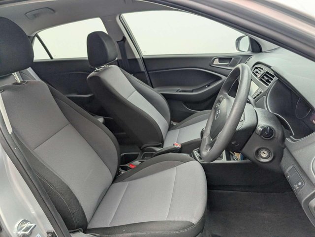 USED 2020 20 HYUNDAI I20 1.2 i20 S Connect MPI 5dr CLICK+COLLECT / HOME DELIVERY