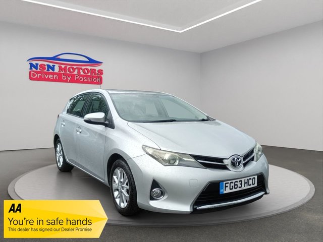 View our Toyota Auris 1.6 V-Matic Icon Hatchback 5dr Petrol Manual Euro 5 (132 ps)