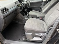 USED 2022 22 VOLKSWAGEN TIGUAN 2.0 TDI Life SUV 5dr  1 Owner, Sat Nav, CarPlay