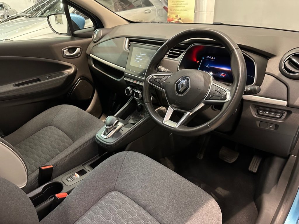USED 2021 71 RENAULT ZOE R110 EV50 52kWh Iconic Hatchback 5dr Electric Auto (Rapid Charge) (107 bhp) 3 SERVICE VISITS