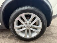 USED 2012 61 NISSAN JUKE 1.6 Acenta Premium SUV 5dr Petrol Manual Euro 5 (s/s) (117 ps) IDEALY FAMILY SUV. CLEAN CONDITION THROUGHOUT. COMES WITH A FULL SERVICE HISTORY/ FRESH SERVICE AND NEW MOT. FINISHED INA SOLID WHITE COLOUR. SPEC INCLUDES ALLOY WHEELS, CLOTH INTERIOR, CD/ RADIO, A/C, ISOFIX, ELECTRIC WINDOWS/ MIRRORS, REMOTE LOCKING + 3 MONTHS WARRANTY + 12 MONTHS AA BREAKDOWN COVER INCLUDED