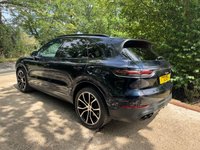USED 2022 72 PORSCHE CAYENNE 3.0 V6 E-Hybrid 17.9kWh SUV 5dr Petrol Plug-in Hybrid TiptronicS 4WD Euro 6 (s/s) (3.6kW Charger) (462 ps) 8.9% APR FINANCE RATES