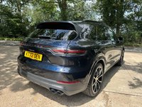 USED 2022 72 PORSCHE CAYENNE 3.0 V6 E-Hybrid 17.9kWh SUV 5dr Petrol Plug-in Hybrid TiptronicS 4WD Euro 6 (s/s) (3.6kW Charger) (462 ps) 8.9% APR FINANCE RATES