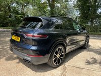 USED 2022 72 PORSCHE CAYENNE 3.0 V6 E-Hybrid 17.9kWh SUV 5dr Petrol Plug-in Hybrid TiptronicS 4WD Euro 6 (s/s) (3.6kW Charger) (462 ps) 8.9% APR FINANCE RATES
