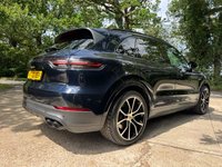 USED 2022 72 PORSCHE CAYENNE 3.0 V6 E-Hybrid 17.9kWh SUV 5dr Petrol Plug-in Hybrid TiptronicS 4WD Euro 6 (s/s) (3.6kW Charger) (462 ps) 8.9% APR FINANCE RATES