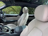 USED 2022 72 PORSCHE CAYENNE 3.0 V6 E-Hybrid 17.9kWh SUV 5dr Petrol Plug-in Hybrid TiptronicS 4WD Euro 6 (s/s) (3.6kW Charger) (462 ps) 8.9% APR FINANCE RATES