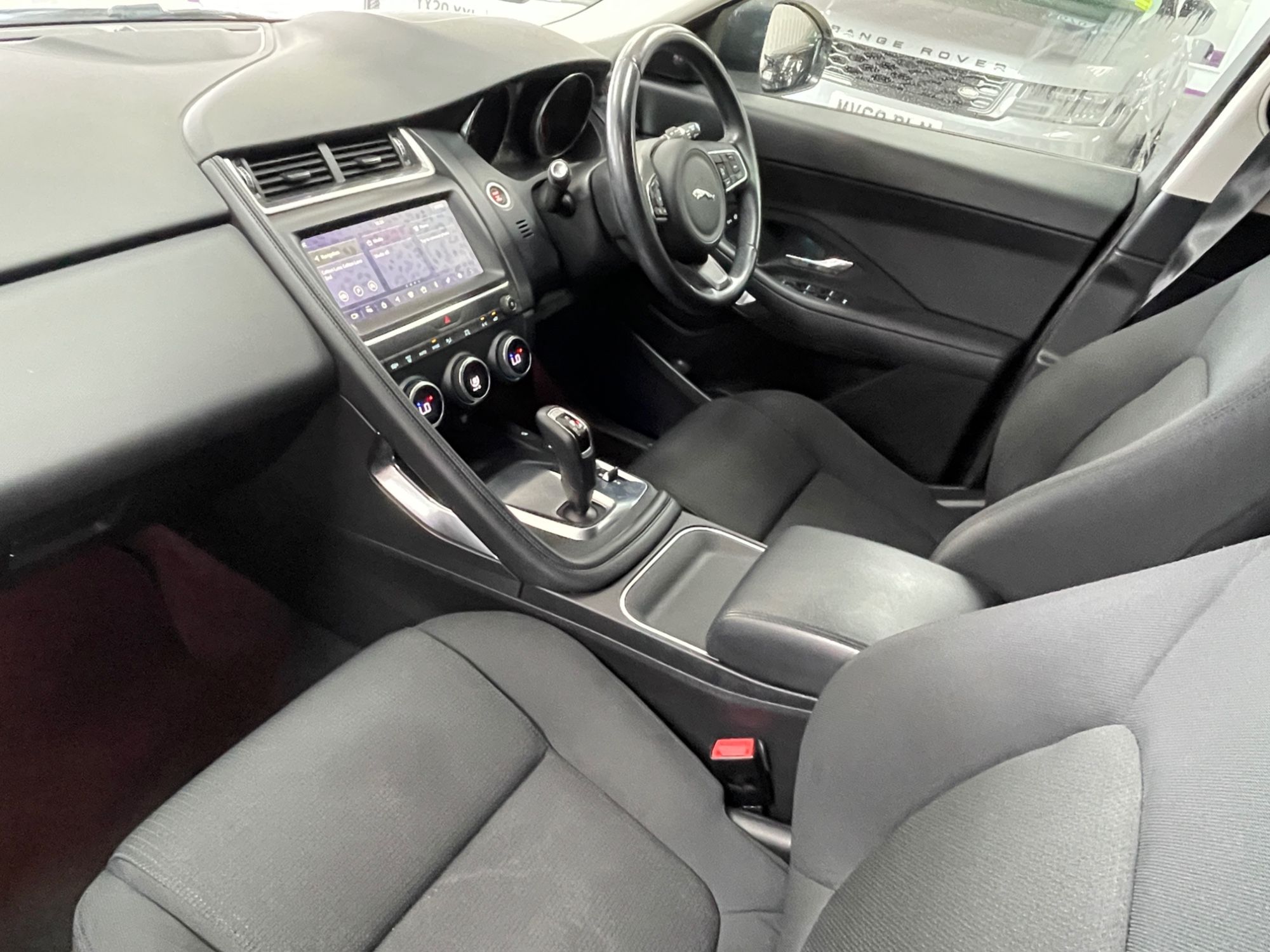 USED 2018 18 JAGUAR E-PACE 2.0 D150 SUV 5dr Diesel Auto AWD Euro 6 (s/s) (150 ps) 