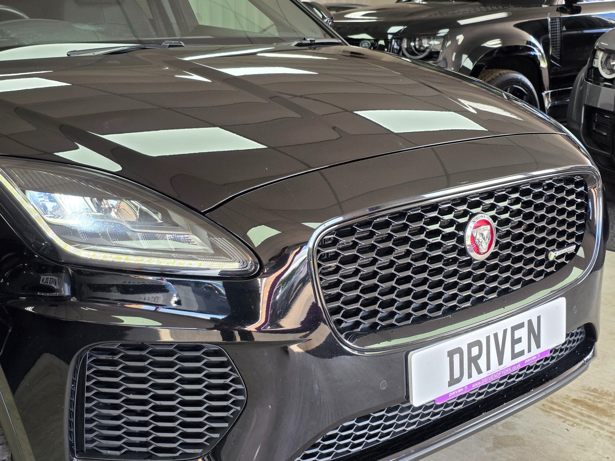 USED 2019 69 JAGUAR E-PACE 2.0 P200 R-Dynamic S SUV 5dr Petrol Auto AWD Euro 6 (s/s) (200 ps) 
