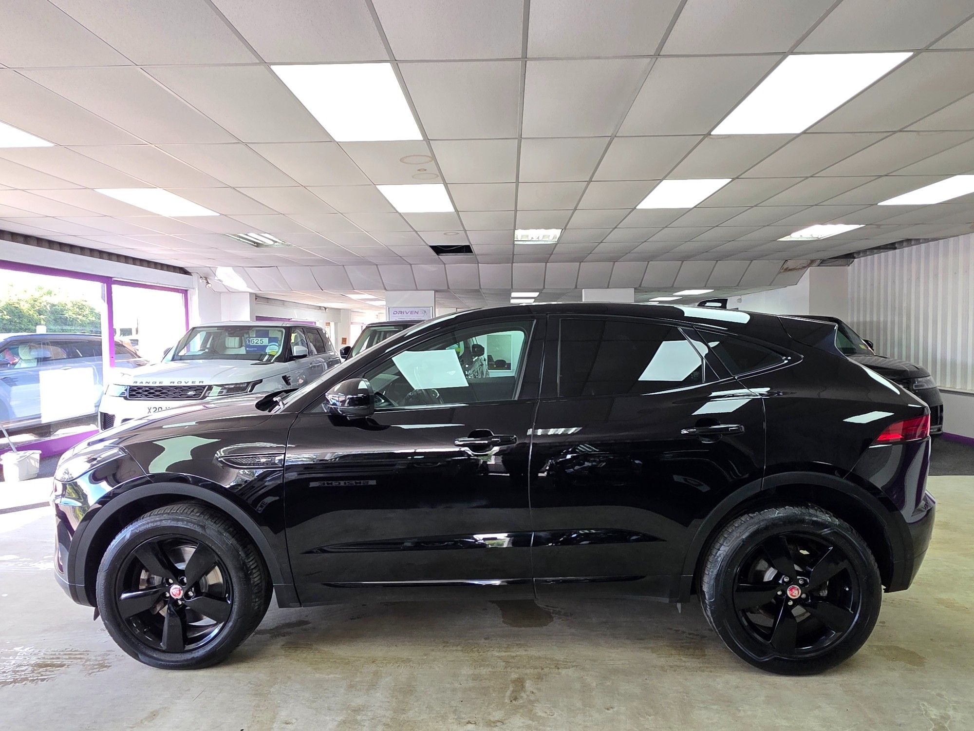 USED 2019 69 JAGUAR E-PACE 2.0 P200 R-Dynamic S SUV 5dr Petrol Auto AWD Euro 6 (s/s) (200 ps) 
