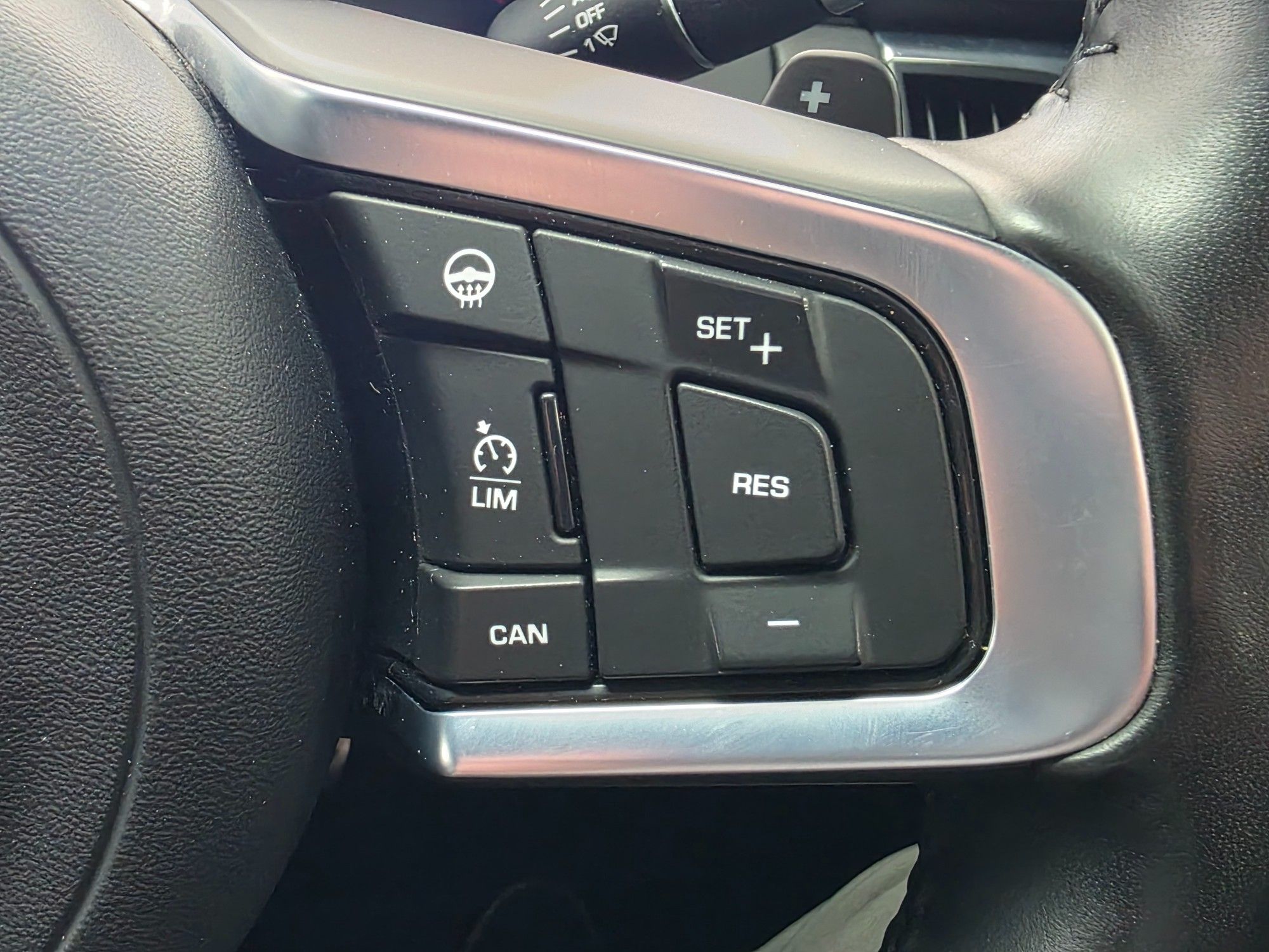 USED 2019 69 JAGUAR E-PACE 2.0 P200 R-Dynamic S SUV 5dr Petrol Auto AWD Euro 6 (s/s) (200 ps) 