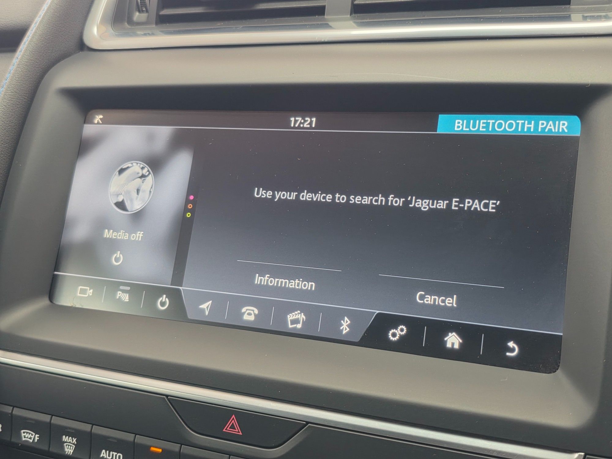 USED 2019 69 JAGUAR E-PACE 2.0 P200 R-Dynamic S SUV 5dr Petrol Auto AWD Euro 6 (s/s) (200 ps) 