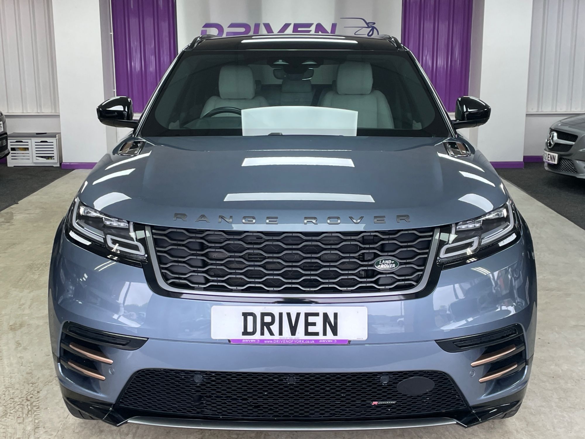 USED 2022 22 LAND ROVER RANGE ROVER VELAR 2.0 P250 R-Dynamic SE SUV 5dr Petrol Auto 4WD Euro 6 (s/s) (249 ps) 