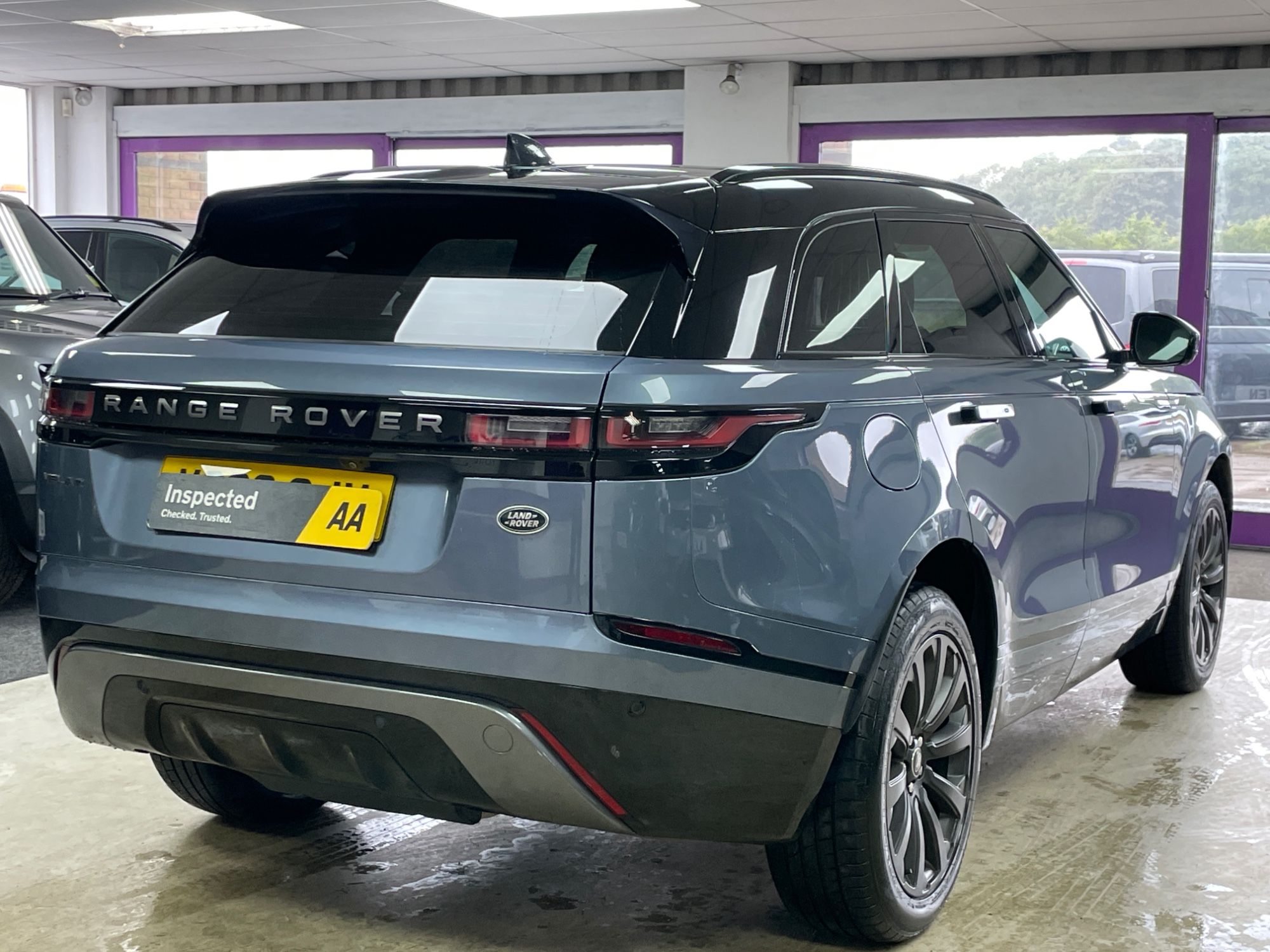 USED 2022 22 LAND ROVER RANGE ROVER VELAR 2.0 P250 R-Dynamic SE SUV 5dr Petrol Auto 4WD Euro 6 (s/s) (249 ps) 