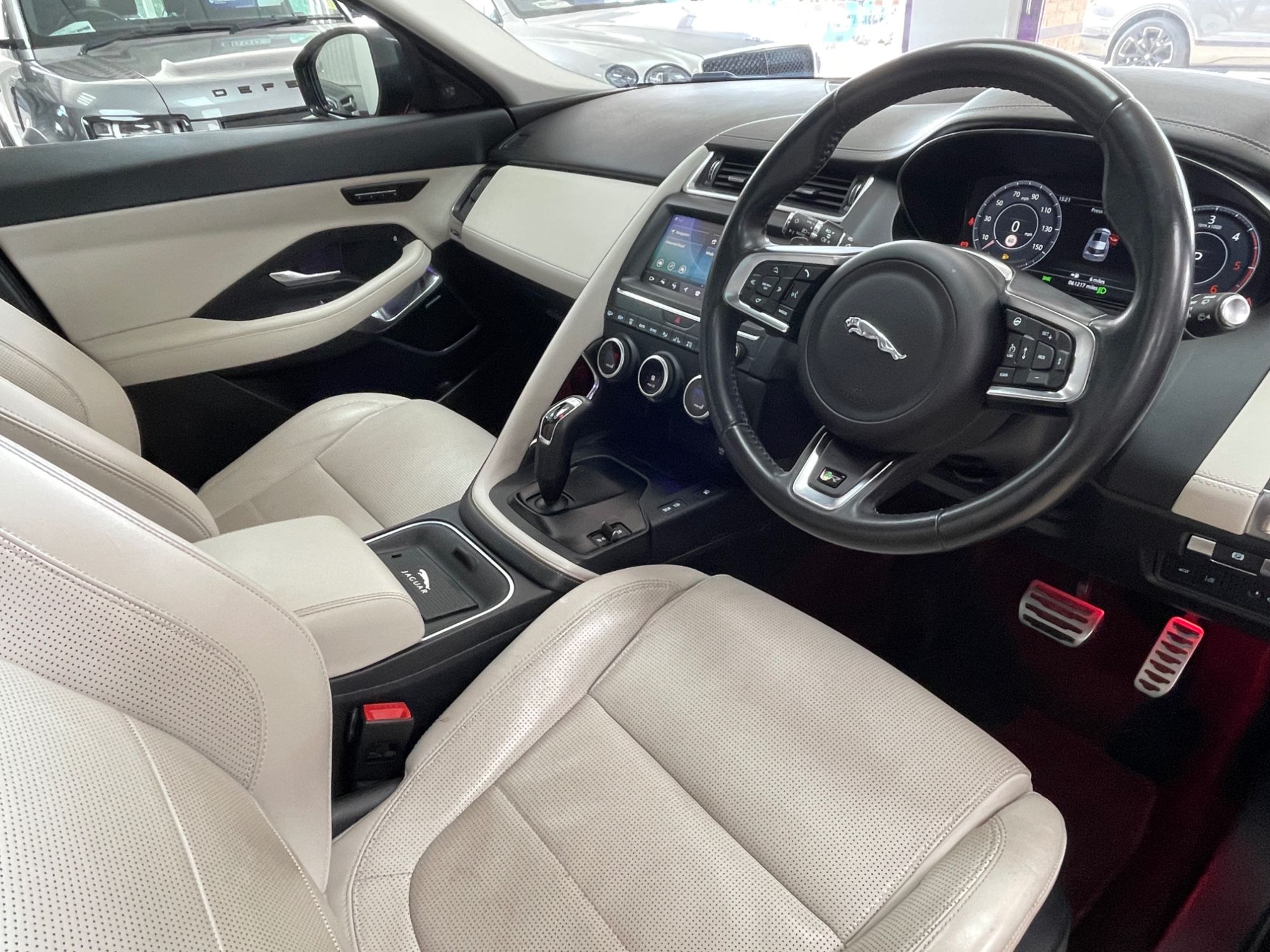 USED 2019 19 JAGUAR E-PACE 2.0 D180 R-Dynamic HSE SUV 5dr Diesel Auto AWD Euro 6 (s/s) (180 ps) 