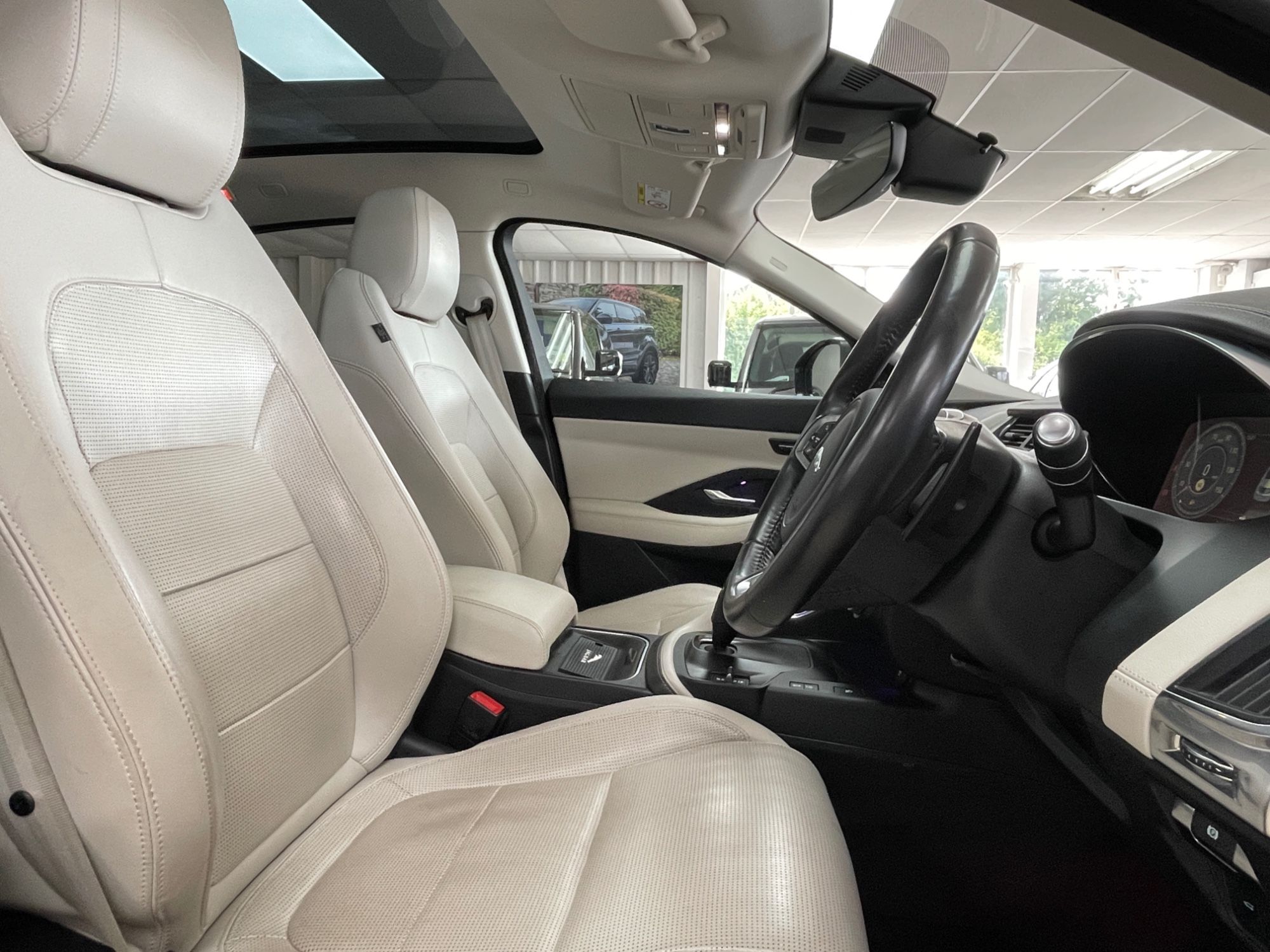 USED 2019 19 JAGUAR E-PACE 2.0 D180 R-Dynamic HSE SUV 5dr Diesel Auto AWD Euro 6 (s/s) (180 ps) 