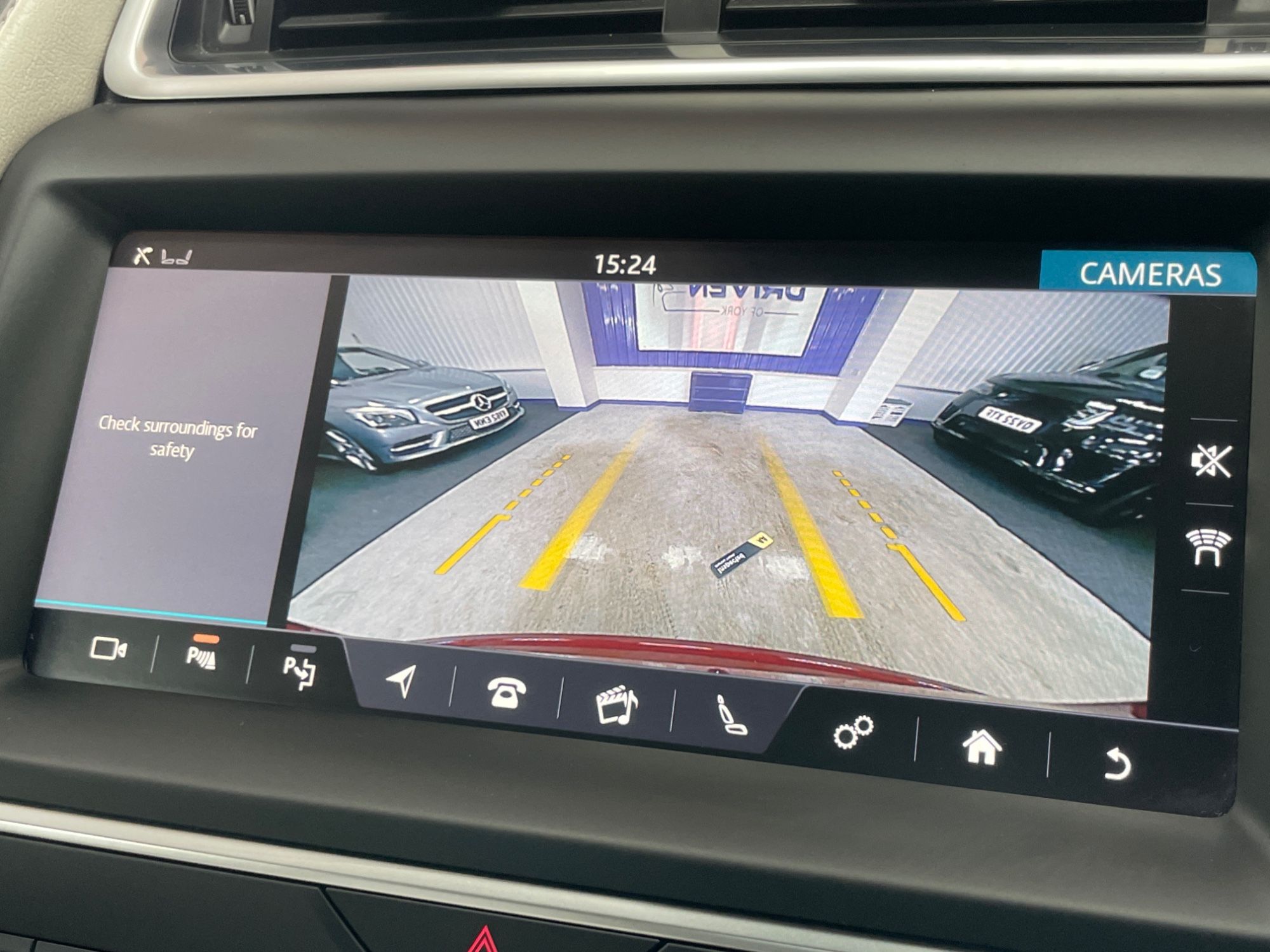 USED 2019 19 JAGUAR E-PACE 2.0 D180 R-Dynamic HSE SUV 5dr Diesel Auto AWD Euro 6 (s/s) (180 ps) 