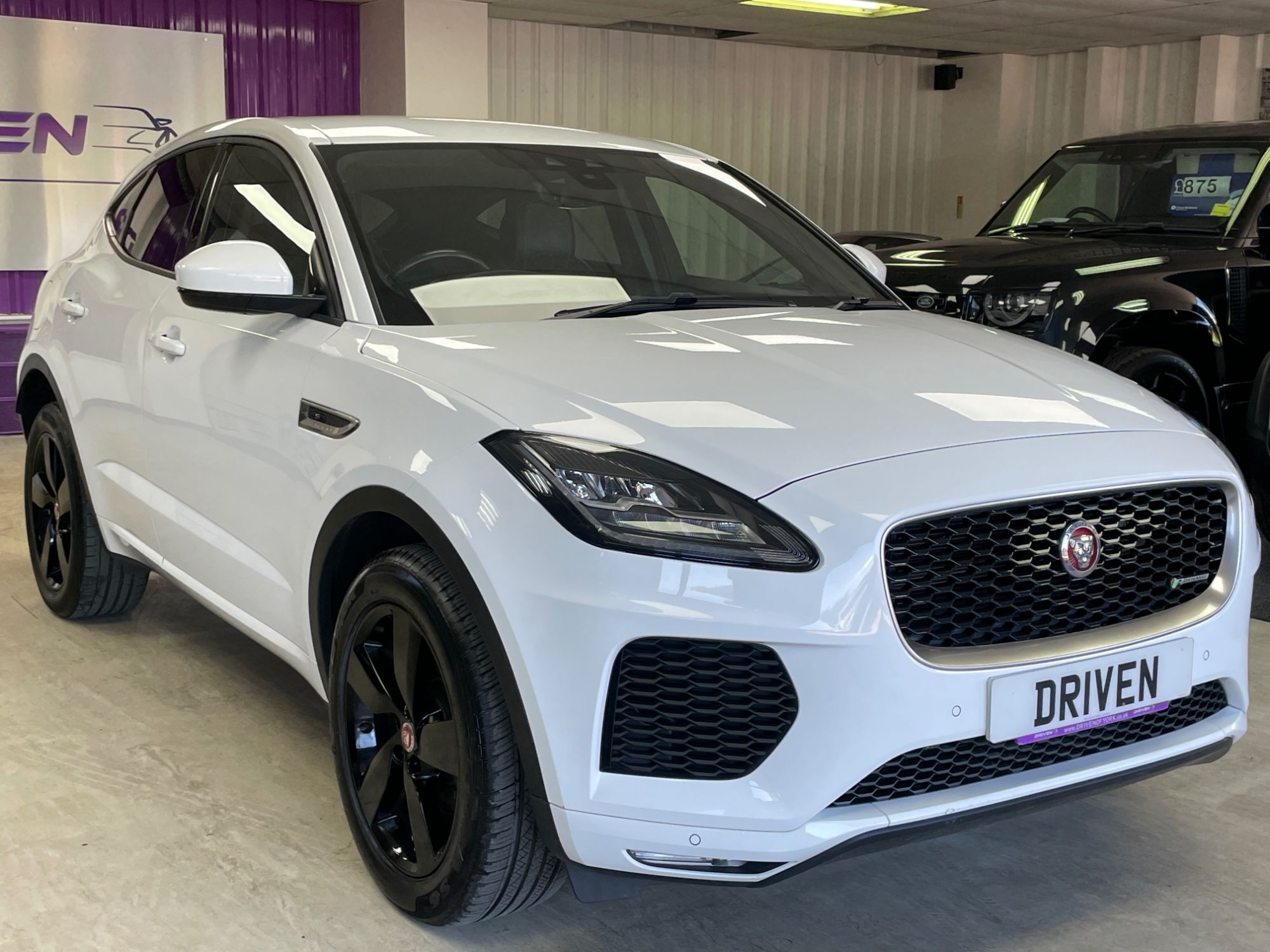 2019 Jaguar E-Pace thumbnail 6