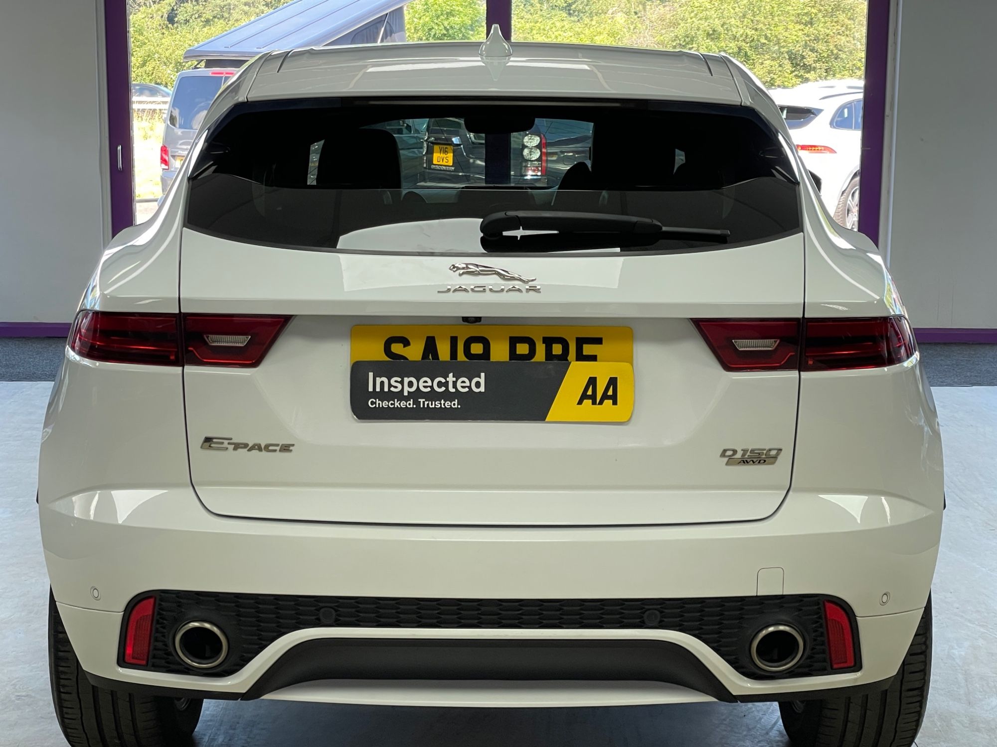 2019 Jaguar E-Pace thumbnail 10