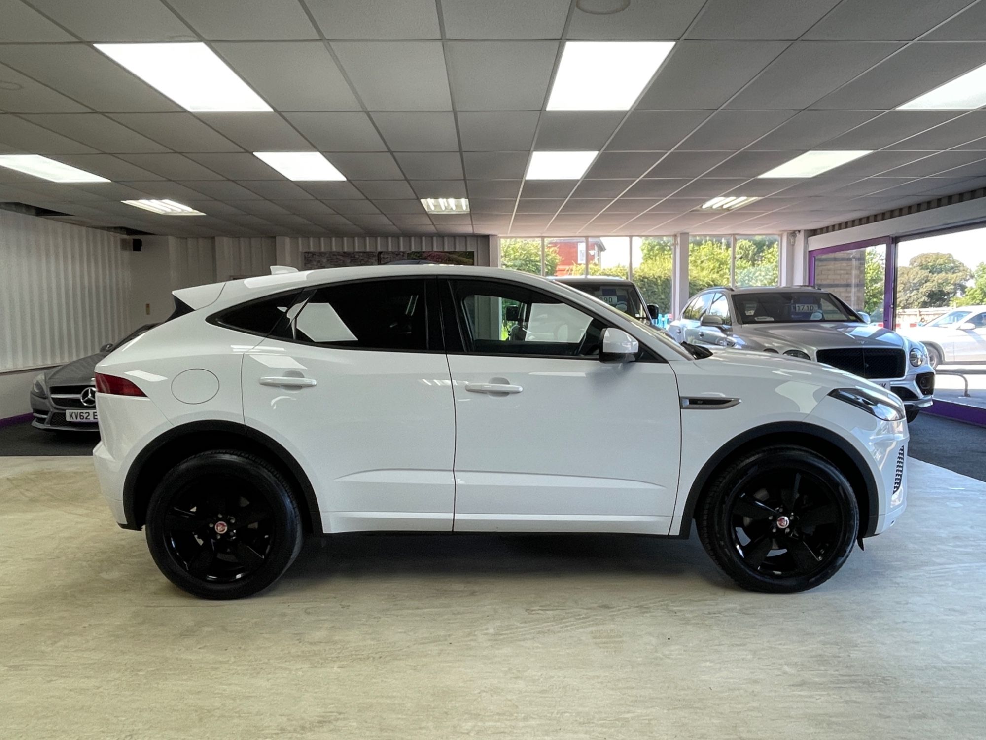 2019 Jaguar E-Pace thumbnail 12