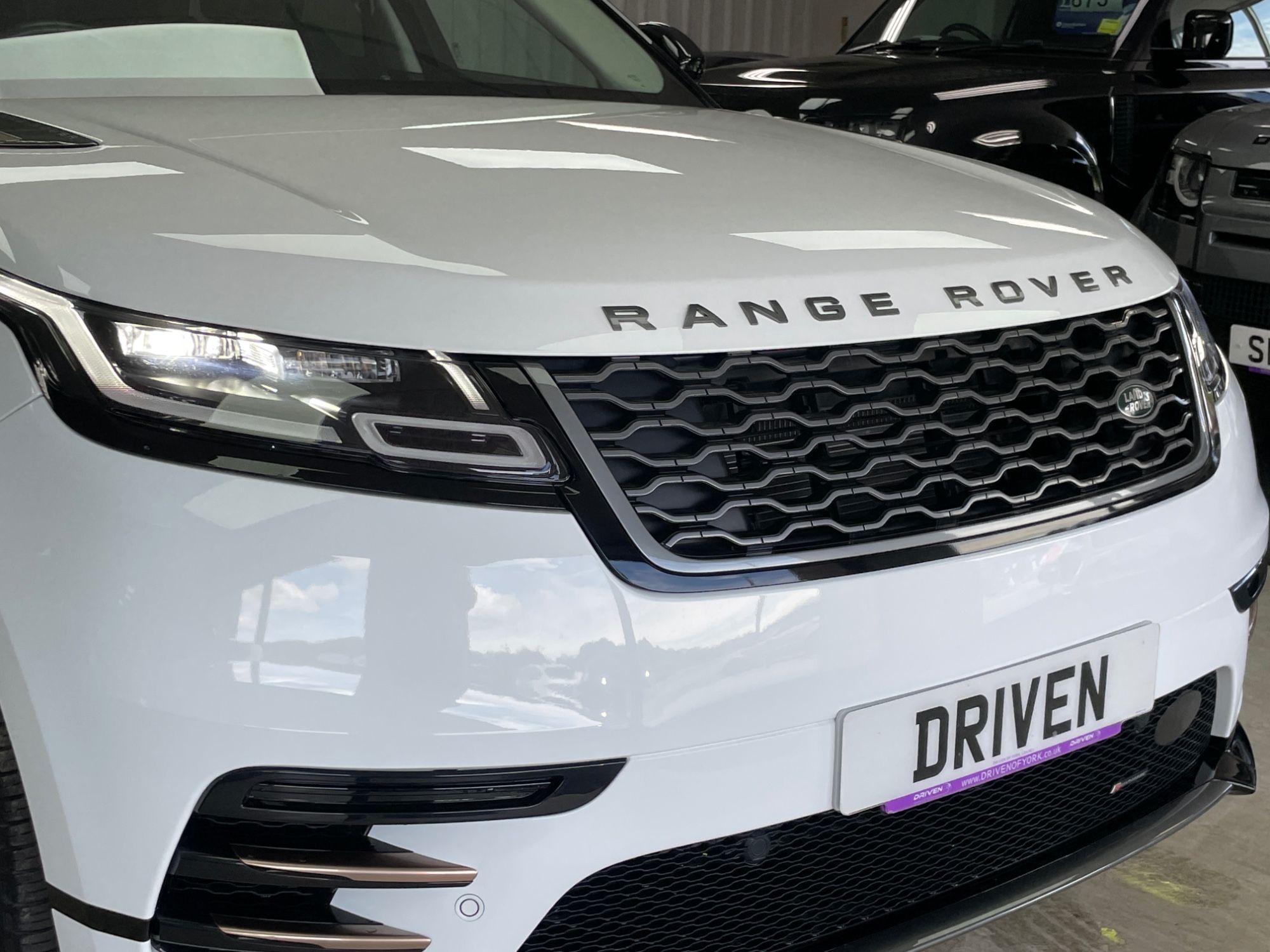 USED 2022 22 LAND ROVER RANGE ROVER VELAR 2.0 P250 R-Dynamic S SUV 5dr Petrol Auto 4WD Euro 6 (s/s) (249 ps) 