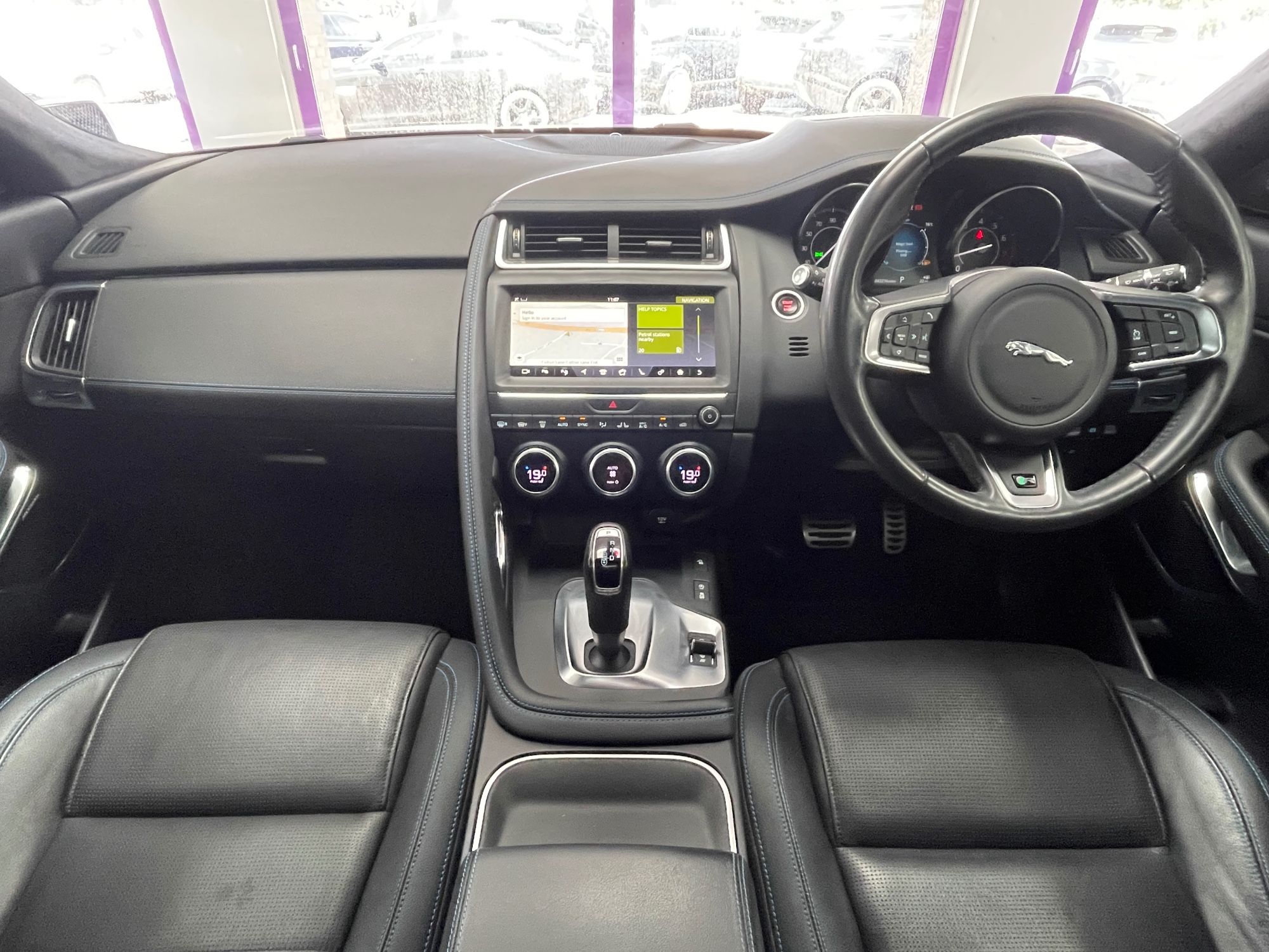 USED 2018 68 JAGUAR E-PACE 2.0 P250 R-Dynamic SE SUV 5dr Petrol Auto AWD Euro 6 (s/s) (249 ps) 
