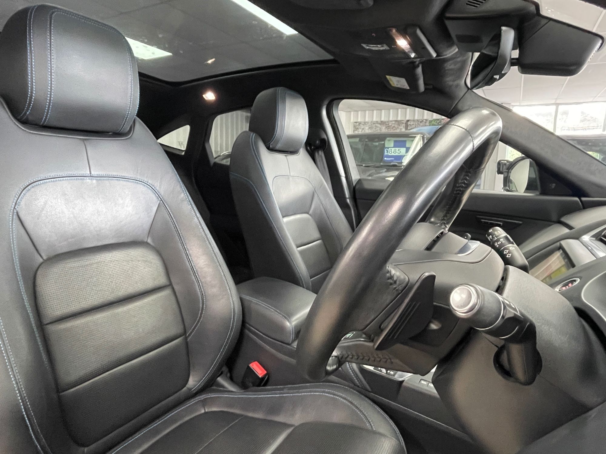 USED 2018 68 JAGUAR E-PACE 2.0 P250 R-Dynamic SE SUV 5dr Petrol Auto AWD Euro 6 (s/s) (249 ps) 