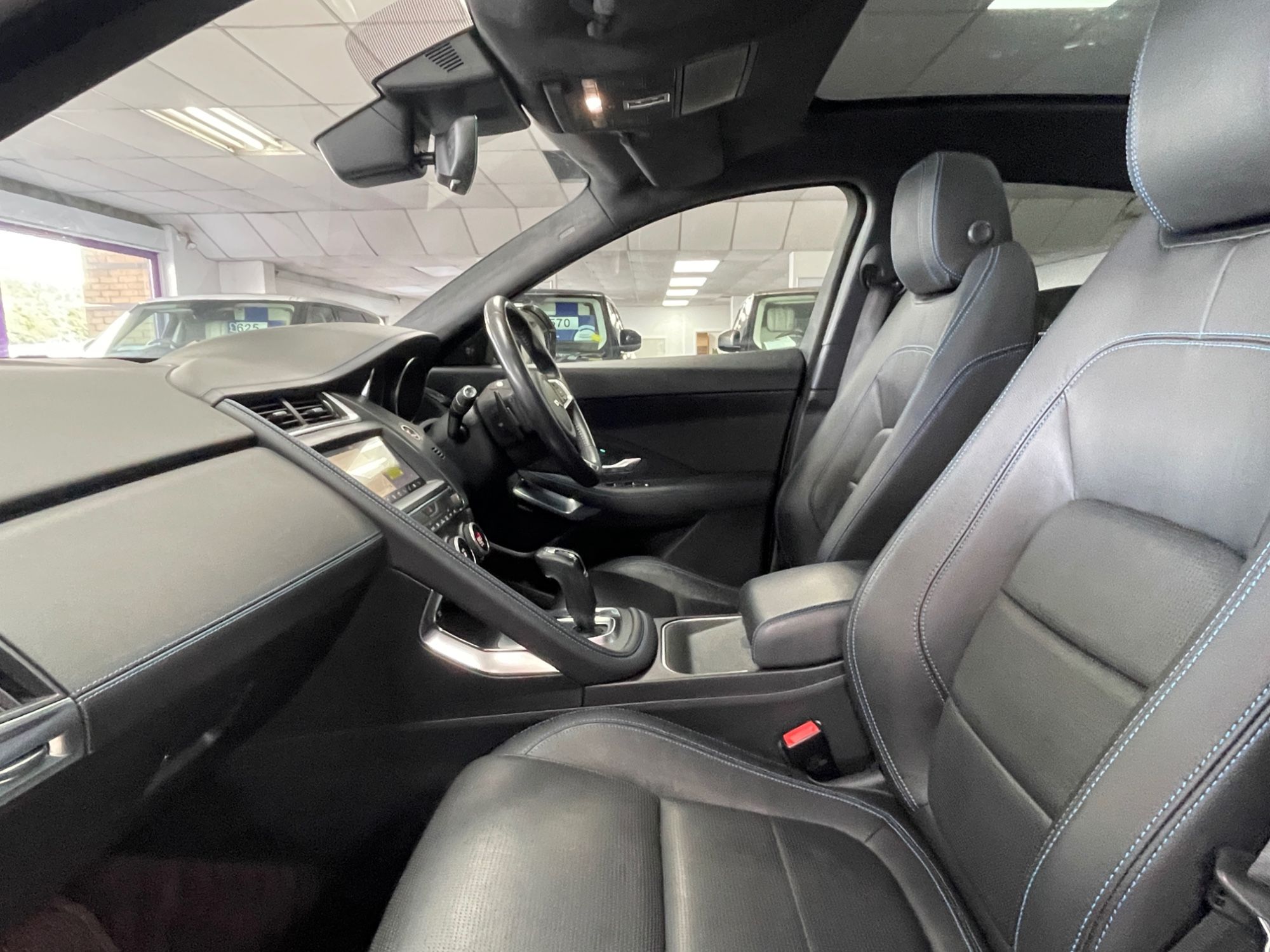 USED 2018 68 JAGUAR E-PACE 2.0 P250 R-Dynamic SE SUV 5dr Petrol Auto AWD Euro 6 (s/s) (249 ps) 