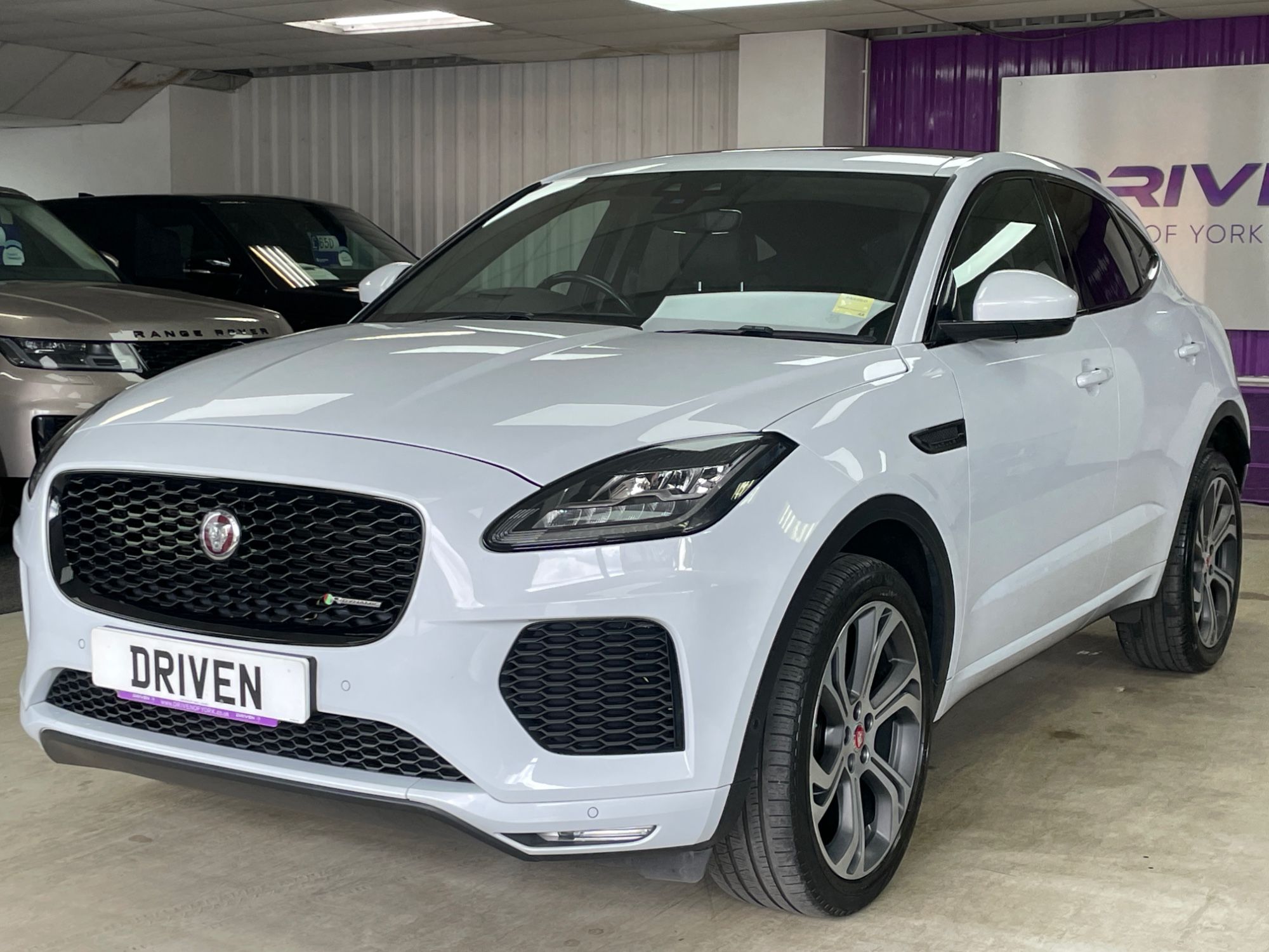 USED 2018 18 JAGUAR E-PACE 2.0 D180 First Edition SUV 5dr Diesel Auto AWD Euro 6 (s/s) (180 ps) 