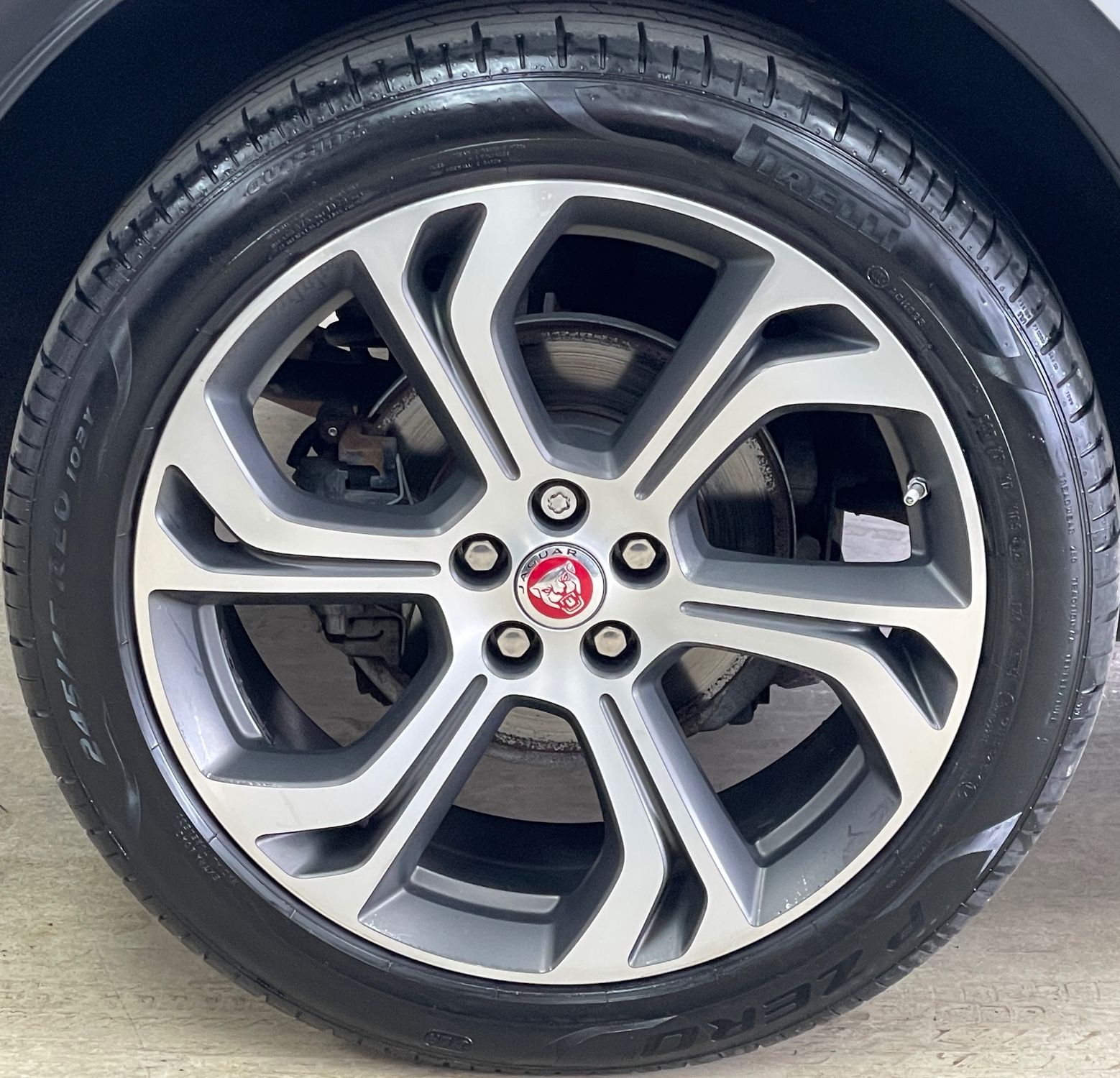 USED 2018 18 JAGUAR E-PACE 2.0 D180 First Edition SUV 5dr Diesel Auto AWD Euro 6 (s/s) (180 ps) 