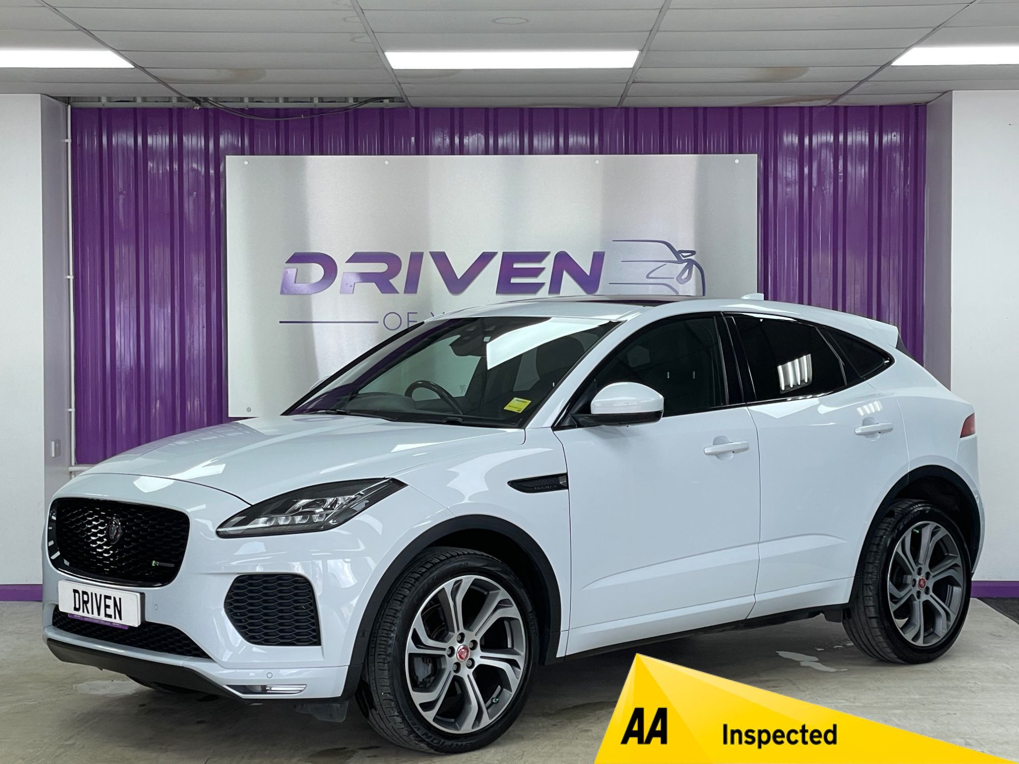 USED 2018 18 JAGUAR E-PACE 2.0 D180 First Edition SUV 5dr Diesel Auto AWD Euro 6 (s/s) (180 ps) 