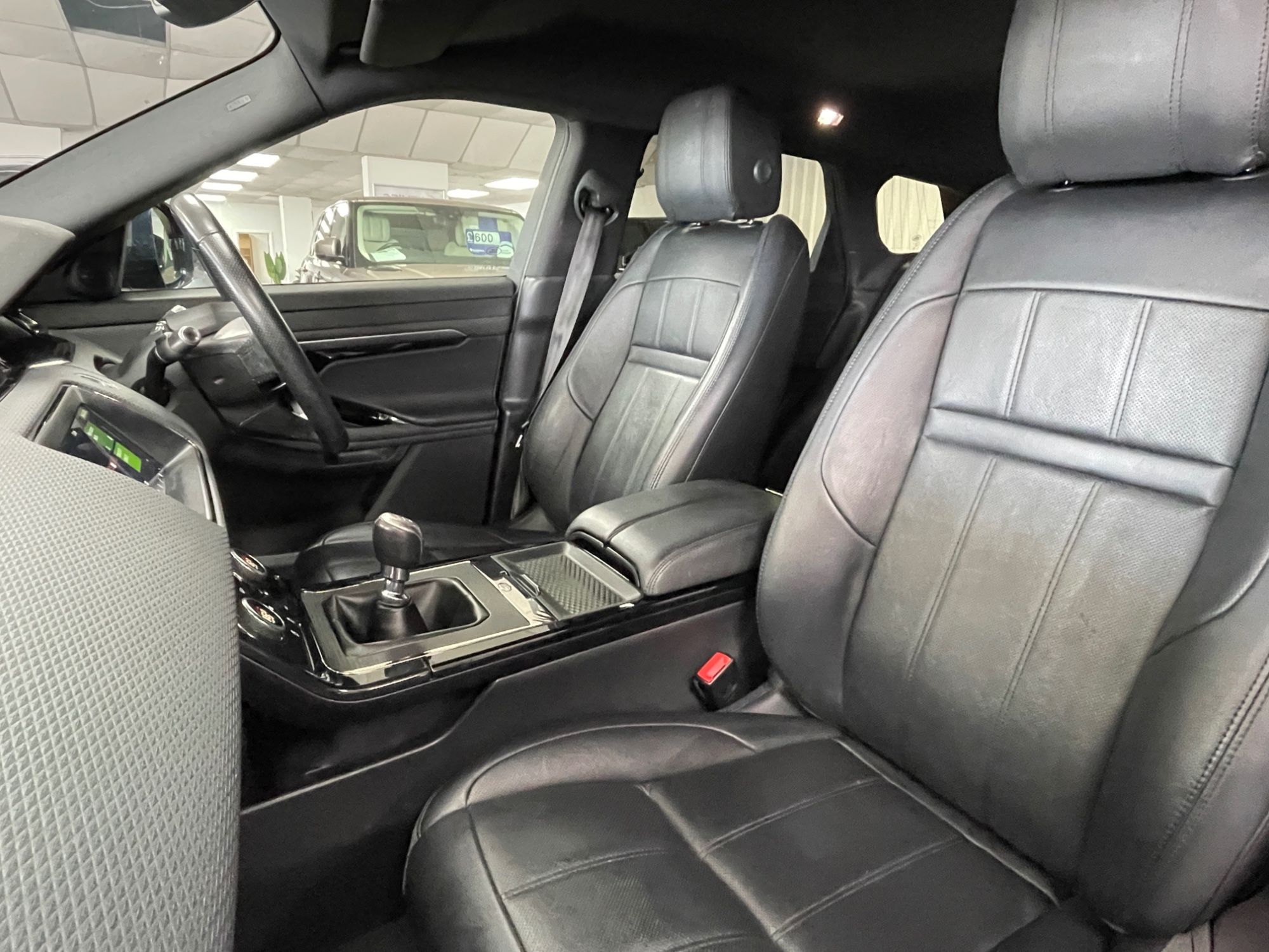 USED 2019 69 LAND ROVER RANGE ROVER EVOQUE 2.0 D150 R-Dynamic S SUV 5dr Diesel Manual FWD Euro 6 (s/s) (150 ps) 