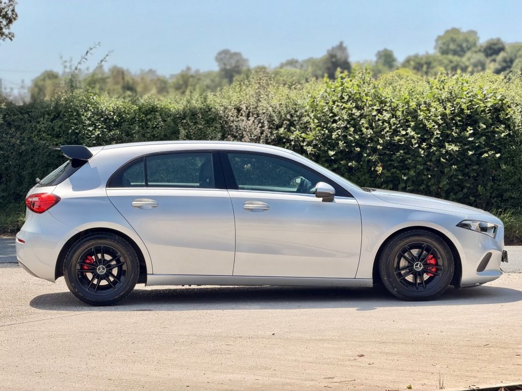 USED 2019 MERCEDES-BENZ A CLASS 1.3 A180 SE Hatchback 5dr Petrol Manual Euro 6 (s/s) (136 ps) |6 Services|Camera|SatNav|Cruise|