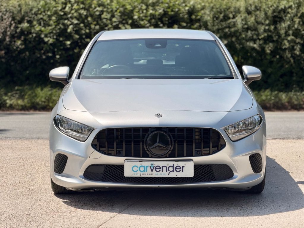 USED 2019 MERCEDES-BENZ A CLASS 1.3 A180 SE Hatchback 5dr Petrol Manual Euro 6 (s/s) (136 ps) |6 Services|Camera|SatNav|Cruise|