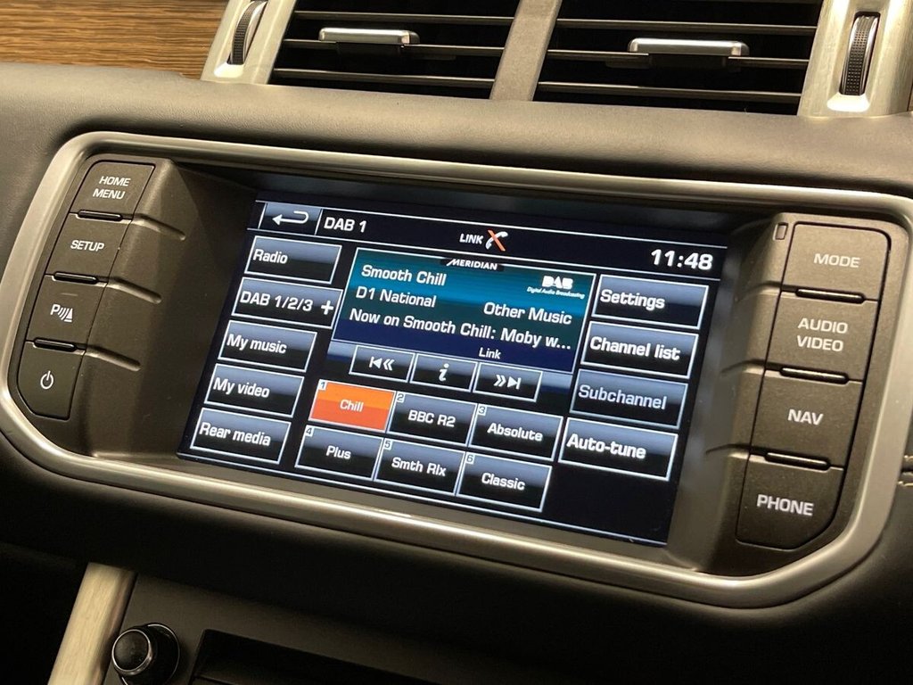 USED 2014 14 LAND ROVER RANGE ROVER EVOQUE 2.2 SD4 Prestige SUV 5dr Diesel Auto 4WD Euro 5 (s/s) (190 ps) Sat Nav