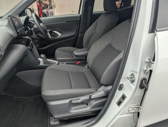 USED 2023 23 TOYOTA YARIS CROSS 1.5 Yaris Cross Design HEV Auto 5dr CLICK+COLLECT / HOME DELIVERY