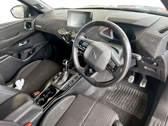 View our DS AUTOMOBILES DS 3 CROSSBACK