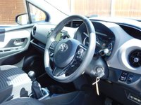 USED 2019 19 TOYOTA YARIS 1.5 VVT-i Icon Tech Hatchback 5dr Petrol Manual Euro 6 (111 ps) *ULEZ COMPLIANT*