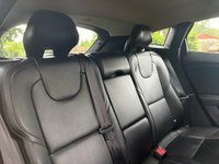 USED 2014 14 VOLVO V40 1.6 D2 SE Lux Hatchback 5dr Diesel Manual Euro 5 (s/s) (115 ps) 2 Owners, Mega History, 2 Keys