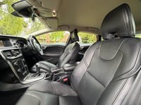 USED 2014 14 VOLVO V40 1.6 D2 SE Lux Hatchback 5dr Diesel Manual Euro 5 (s/s) (115 ps) 2 Owners, Mega History, 2 Keys