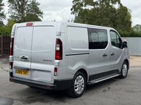 USED 2019 69 RENAULT TRAFIC 2.0 dCi ENERGY 30 Sport Nav Crew Van Double Cab 6dr Diesel Manual SWB Euro 6 (s/s) (145 ps) 