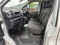 USED 2019 69 RENAULT TRAFIC 2.0 dCi ENERGY 30 Sport Nav Crew Van Double Cab 6dr Diesel Manual SWB Euro 6 (s/s) (145 ps) 
