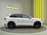 USED 2019 69 VOLKSWAGEN TOUAREG 3.0 TDI V6 R-Line SUV 5dr Diesel Tiptronic 4Motion Euro 6 (s/s) (286 ps) 