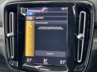 USED 2022 22 VOLVO XC40 1.5h T5 Twin Engine Recharge 10.7kWh R-Design SUV 5dr Petrol Plug-in Hybrid Auto Euro 6 (s/s) (262 ps) 